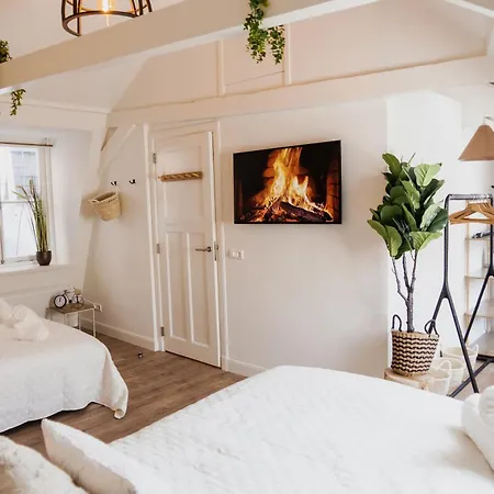 2br 1 Min Walk To Rembrandtplein & Dam Square * 암스테르담