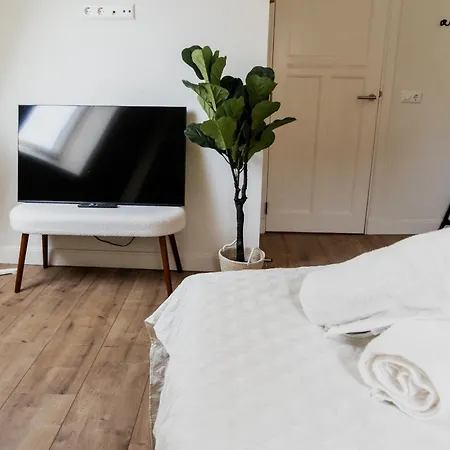 아파트 2br 1 Min Walk To Rembrandtplein & Dam Square 암스테르담