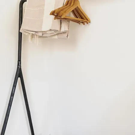 2br 1 Min Walk To Rembrandtplein & Dam Square *