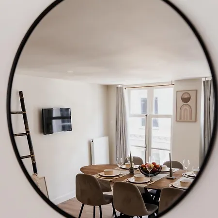 Apartment 2br 1 Min Walk To Rembrandtplein & Dam Square