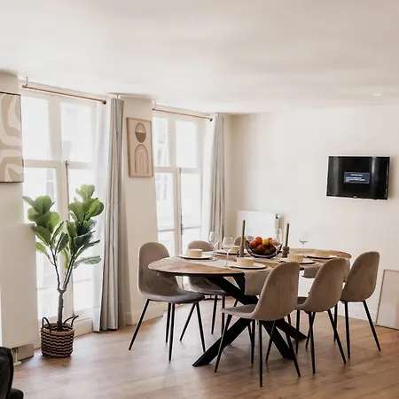 Апартаменты 2br 1 Min Walk To Rembrandtplein & Dam Square *